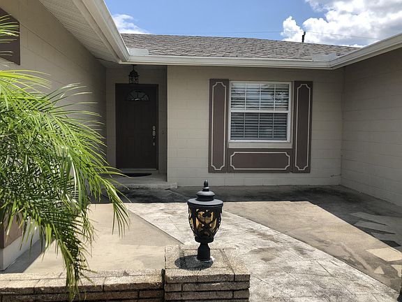 2nd image of 1707 W Country Club Dr