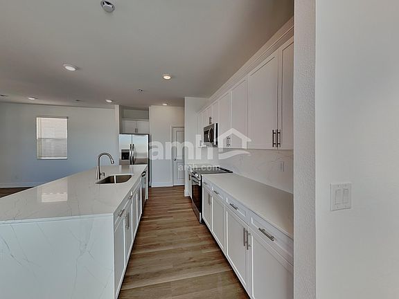4th image of 8426 Buckskin Cliff Ave