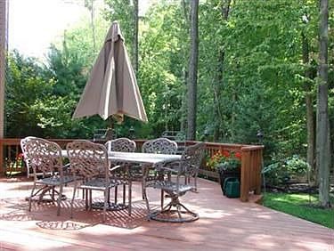 2nd image of 3121 Darien Ln