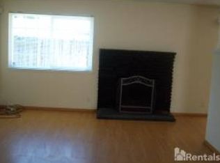 8910 La Riviera Dr, Sacramento, CA 95826