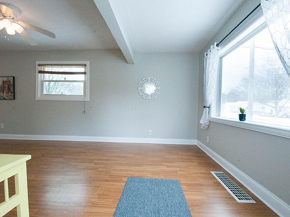 4th image of 1187 Francis Ave