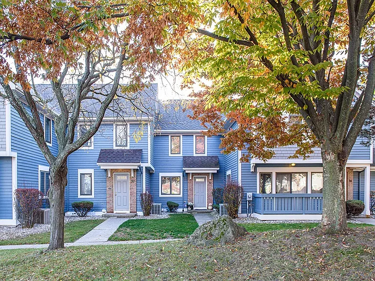 Corn Hill Townhouses & Apartments — Photo 18