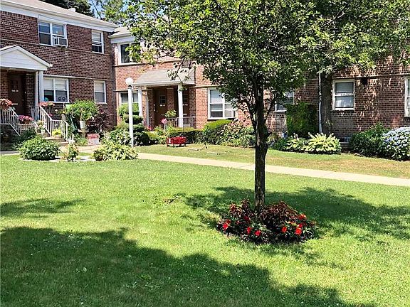 2nd image of 19601 Pompeii Ave #2C