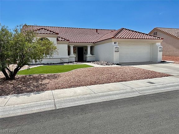 3rd image of 8817 Stan Crest Dr
