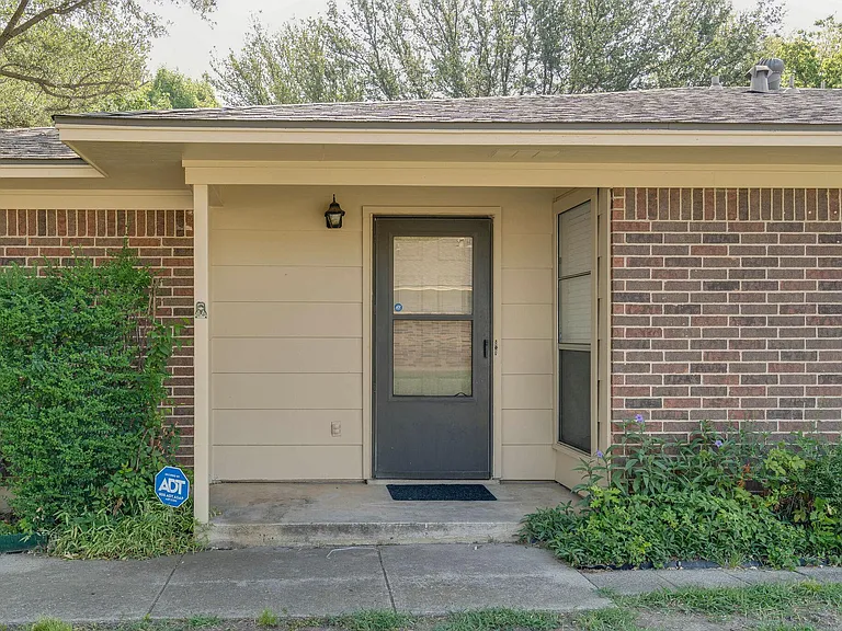 1233 Cordell St — Photo 21