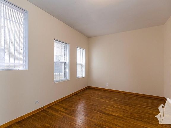 3rd image of 873 W Lill Ave #A3a