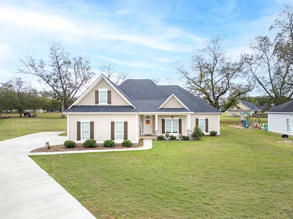 154 Stags Leap Dr, Leesburg, GA 31763