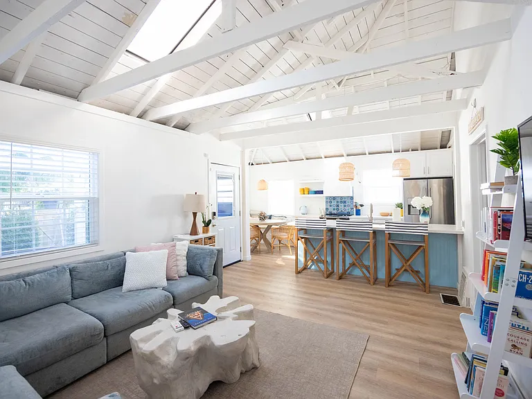 708 Machado Dr — Photo 10