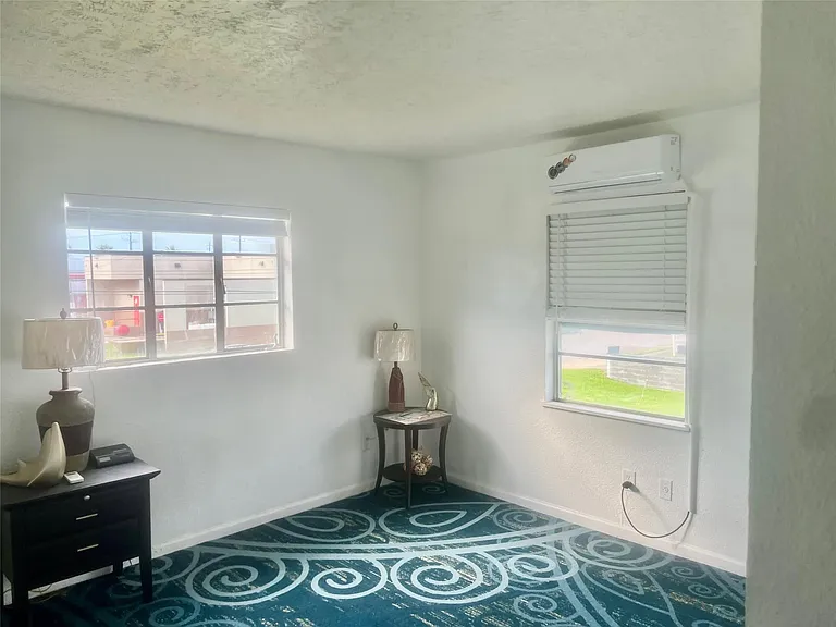 6004 Avenue T — Photo 14