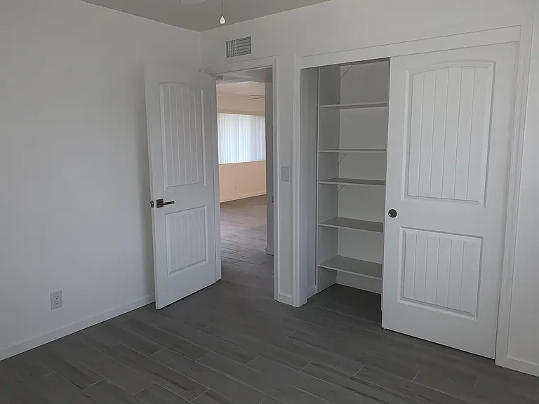 7102 E Oak St #14 — Photo 5
