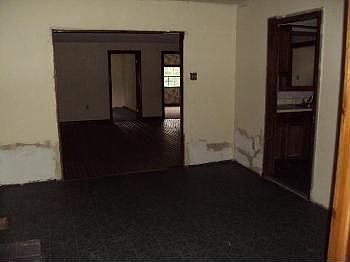 3rd image of 639 County Road 3855
