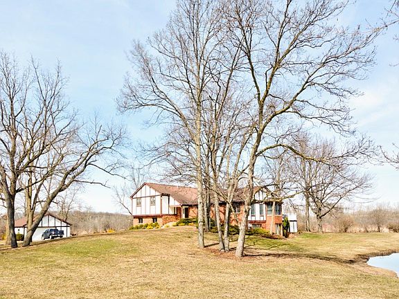 2nd image of 408 Tamarack Dr