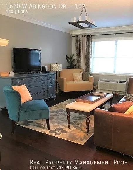 1620 W Abingdon Dr #102 — Photo 8