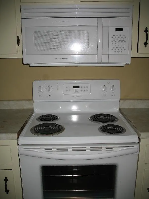 2 bed, 1125 sqft, $1,250 — Photo 2