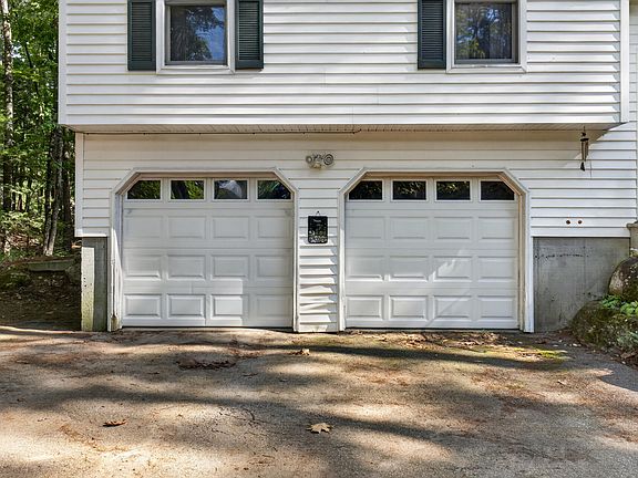 3rd image of 11 Split Oak Circle
