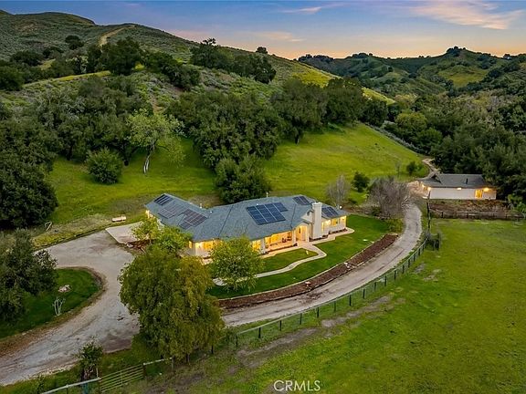 2nd image of 1825 Hi Mountain Rd