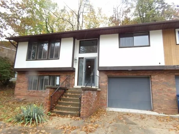 5477 Shawnee Cir, Huntington, WV 25705