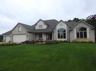 329 White Stag Ct SW, Grandville, MI 49418