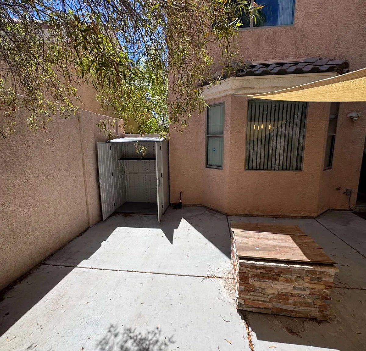 4 bed, 2.5 bath, 2062 sqft, $2,344 — Photo 4