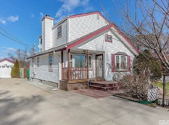 3rd image of 991 Baeck St