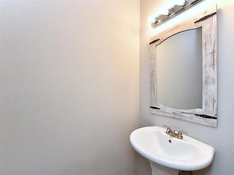 2714 Indigo Stone Ln — Photo 15