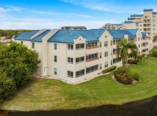 2323 Feather Sound Dr #203, Clearwater, FL 33762