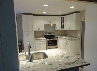 5 Brookwood Ln, Shelton, CT 06484