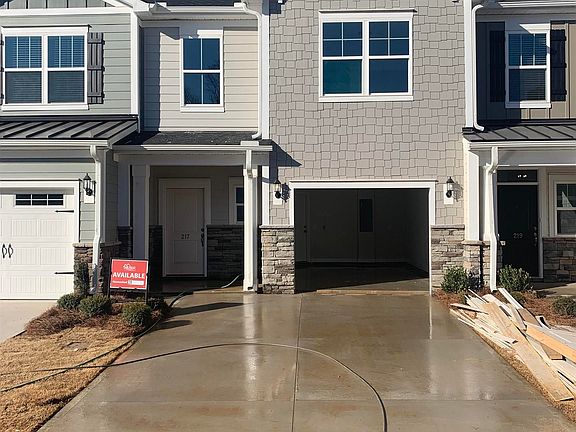 2nd image of 217 Nautique Court Site #25