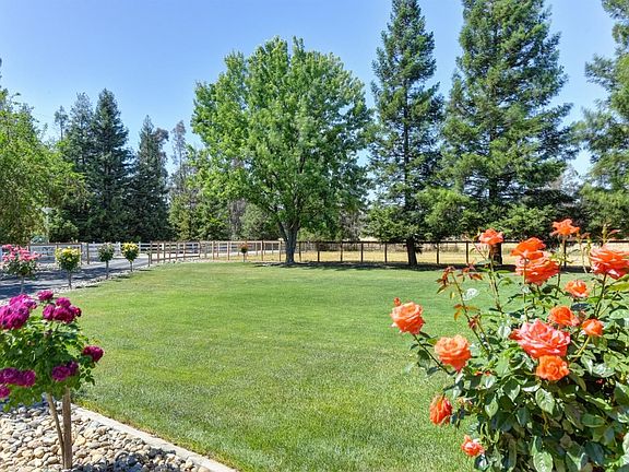 2nd image of 10363 Maggy Rd