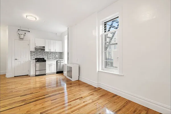 Rented by Compass | media 13