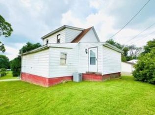 826 Meadow Dr, New Martinsville, WV