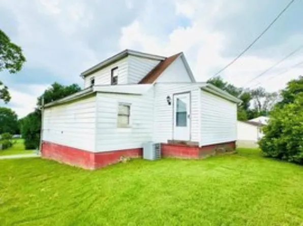 826 MEADOW DR, New Martinsville, WV 26155