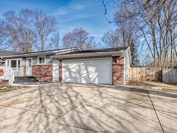 5th image of 4243 Yorkshire Dr