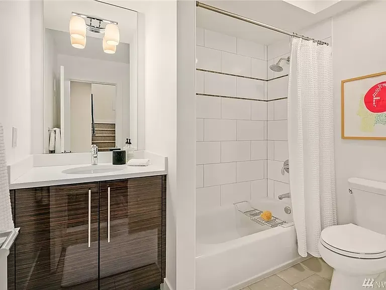 315 W Galer St #102 — Photo 15
