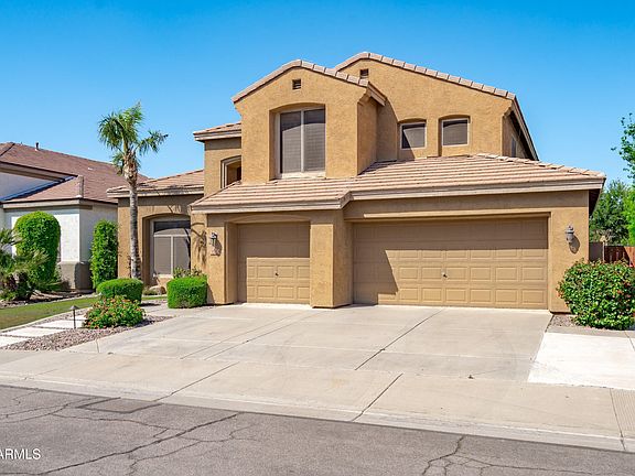 3rd image of 670 W Oriole Way