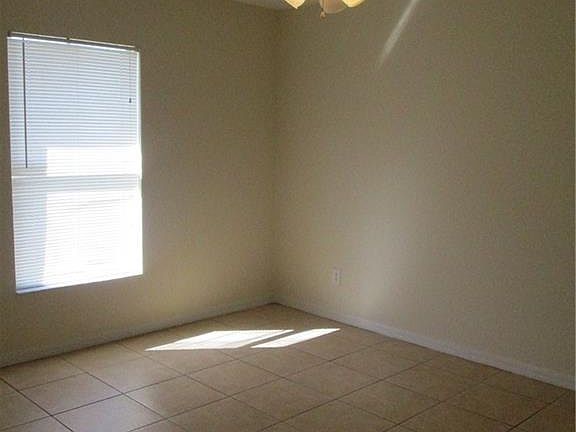 5th image of 5005 Benton St