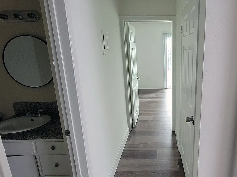 The Carlton — Photo 19