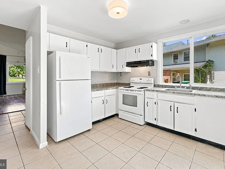23 Memphis Ct — Photo 1