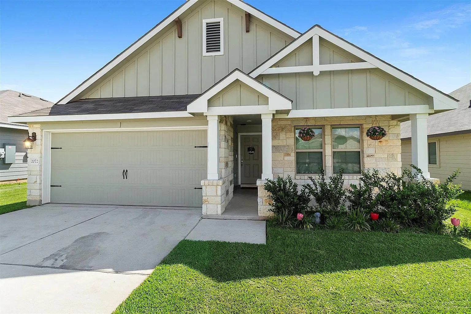 3 bed, 1585 sqft, $2,150 — Photo 1