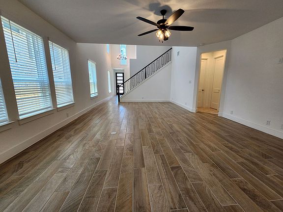 3rd image of 1036 Easy Gruene