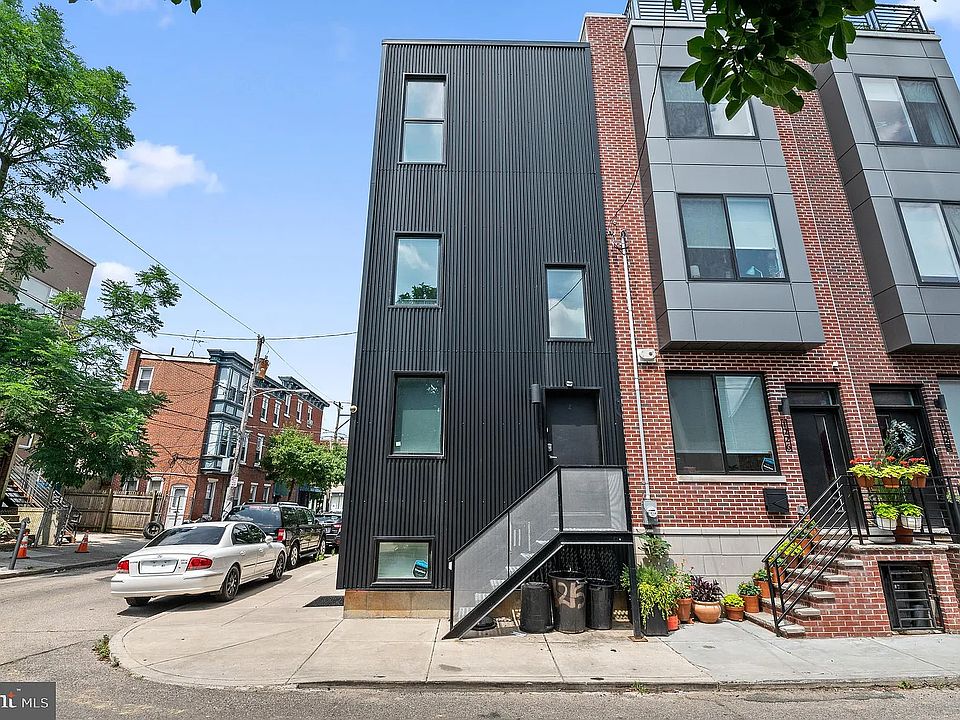 1st image of 1224 N Dover St #2