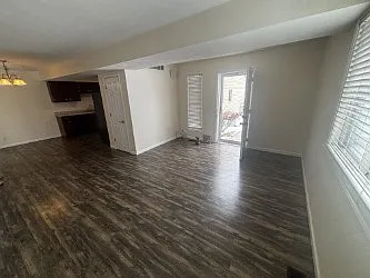 2 bed, 1200 sqft, $1,350 — Photo 3