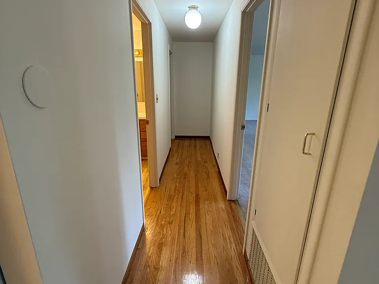 17245 Angeline Ave S #UPPER — Photo 8