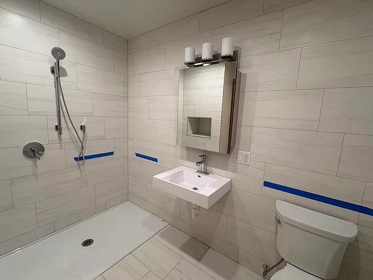 4601 S Ellis Ave #204 — Photo 12