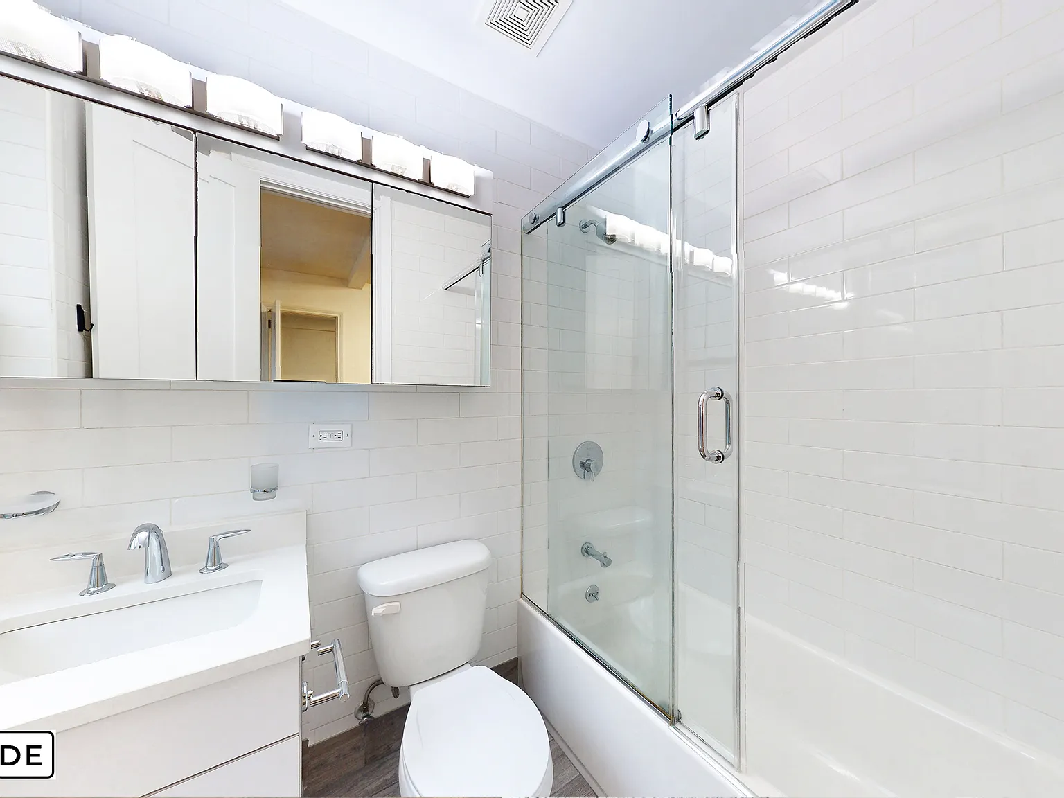 140 East 46th Street — Photo 4