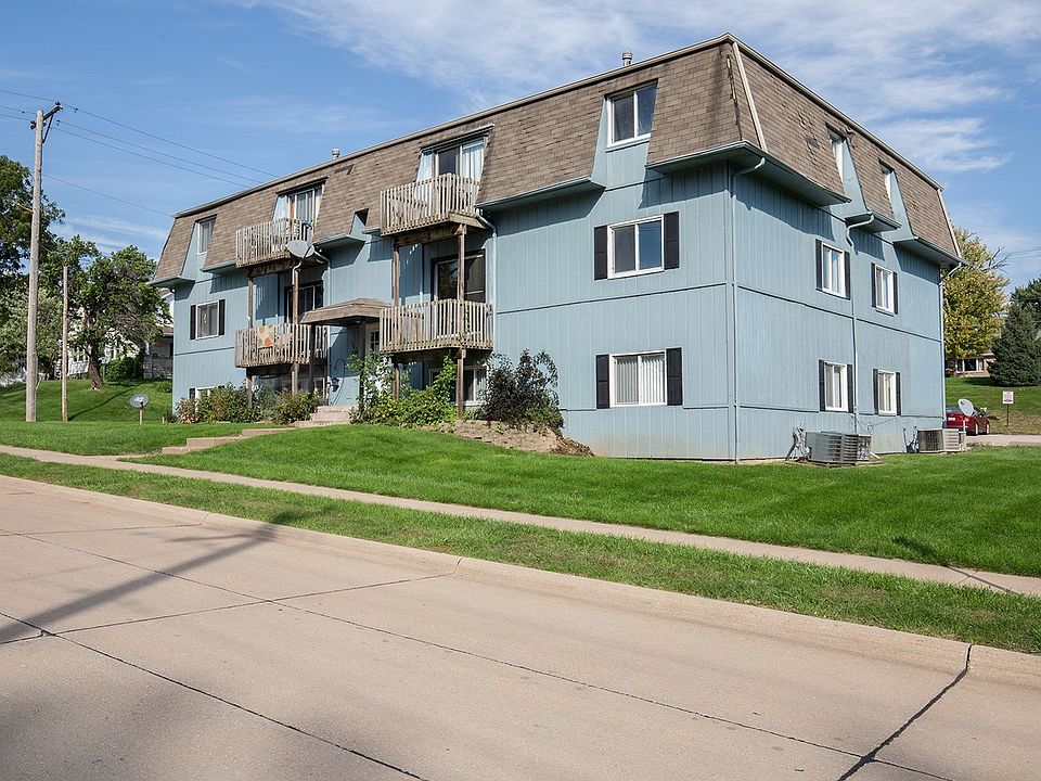 1st image of 905 17th St APT 6