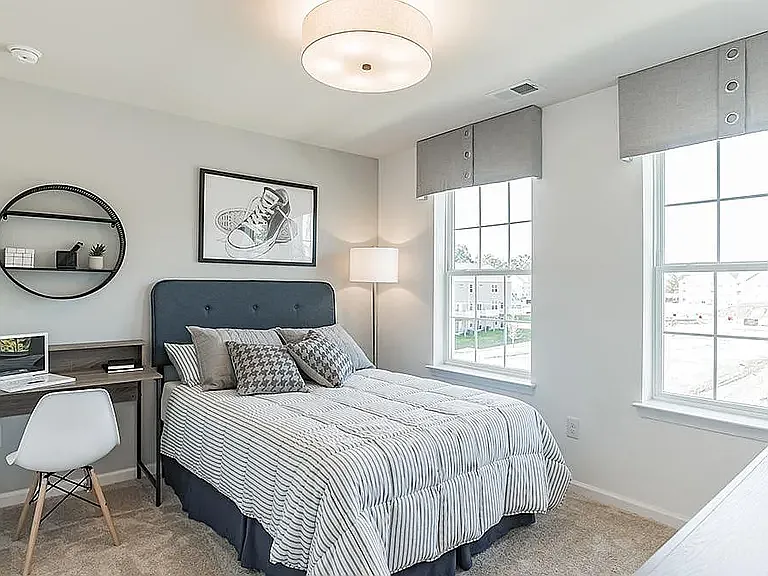 1105 Foster Dr — Photo 13