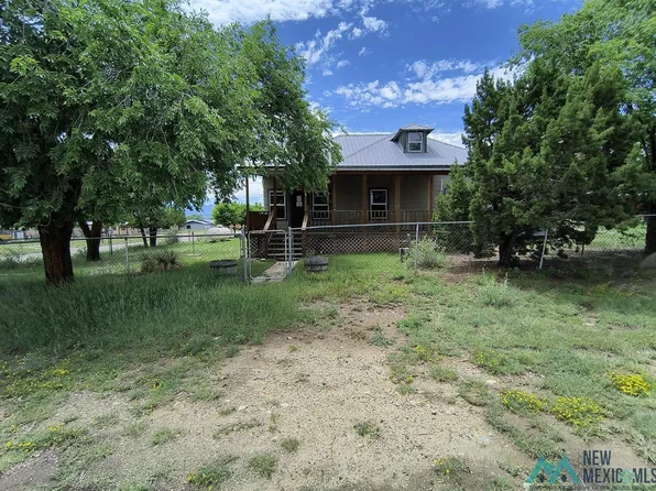 217 N Lincoln Ave, Cimarron, NM 87714