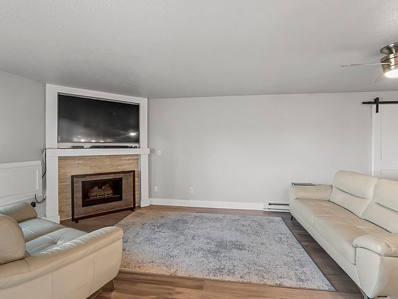 2nd image of 168 S Coeur Dalene St APT E204
