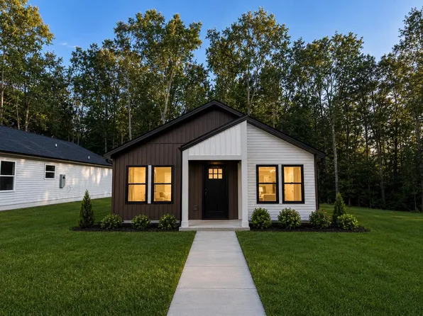 531 Poole St, Woodruff, SC 29388
